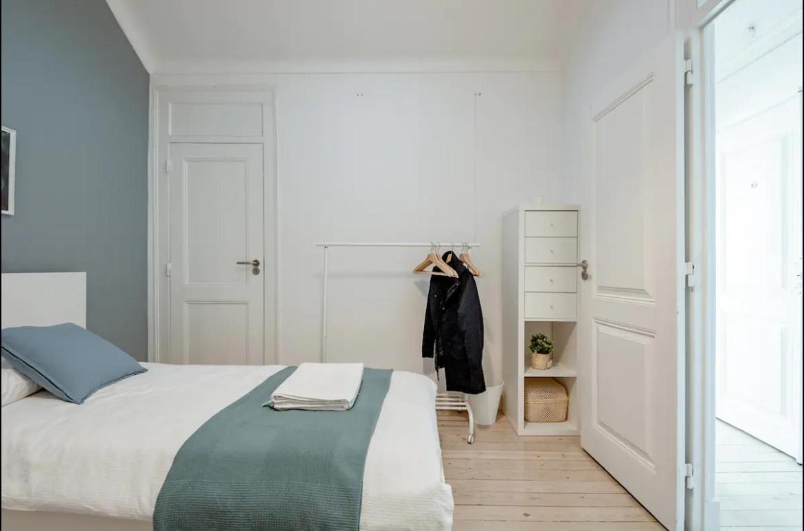 Apartment 2 Bedroom With Great Transport Links To The Heart Of *